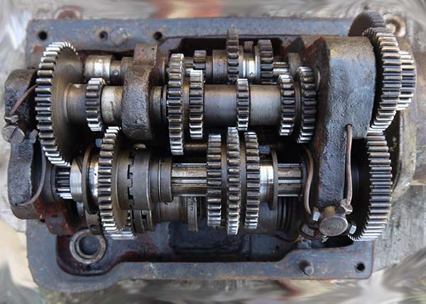 Коробка подач консольно-фрезерного верстата